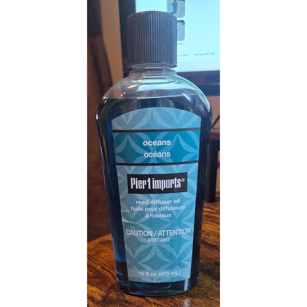 PIER 1 IMPORTS "Oceans"  Reed Diffuser Oil 16 fl oz/473 mL DISCONTINUED SCENT!